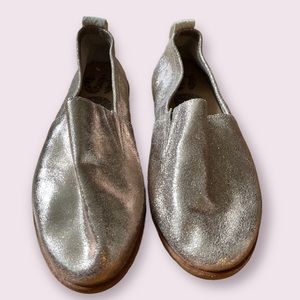 Sorel Ella rose gold water proof Slip On Size 9